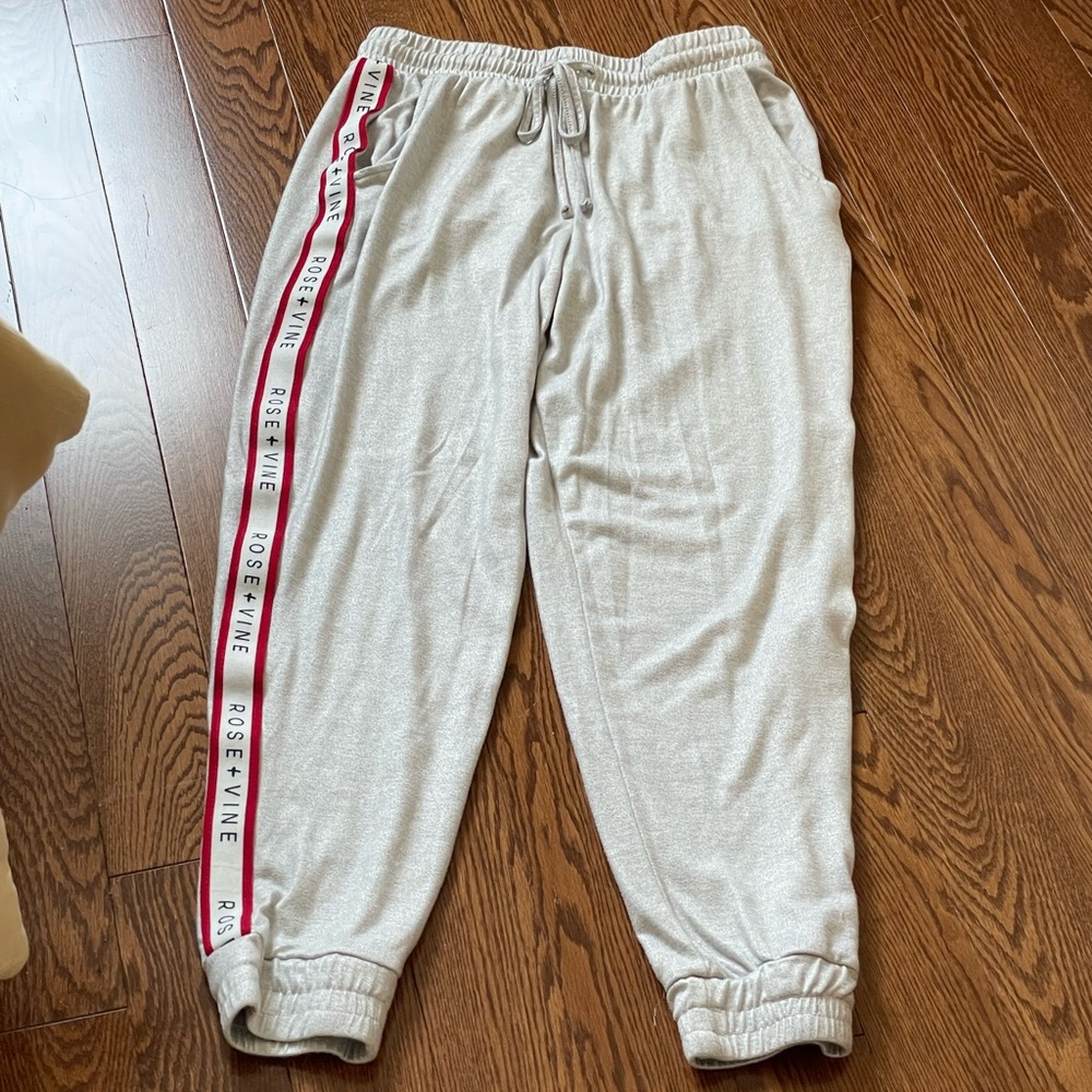 Rose+Vine Grey Pyjama Set